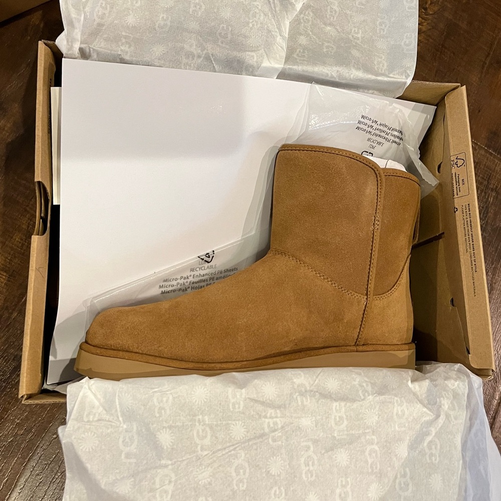 UGG Cory II bootie